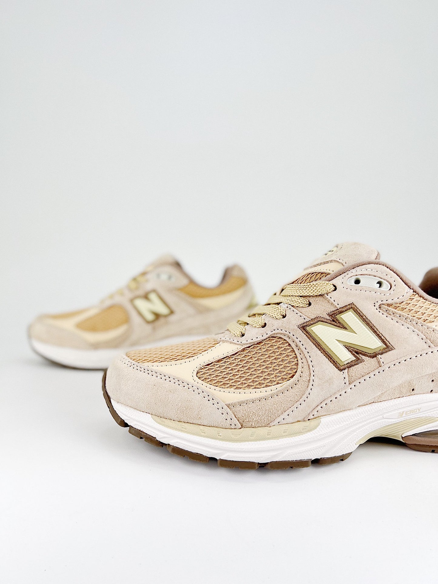 New Balance 2002R Protection Pack Sandstone