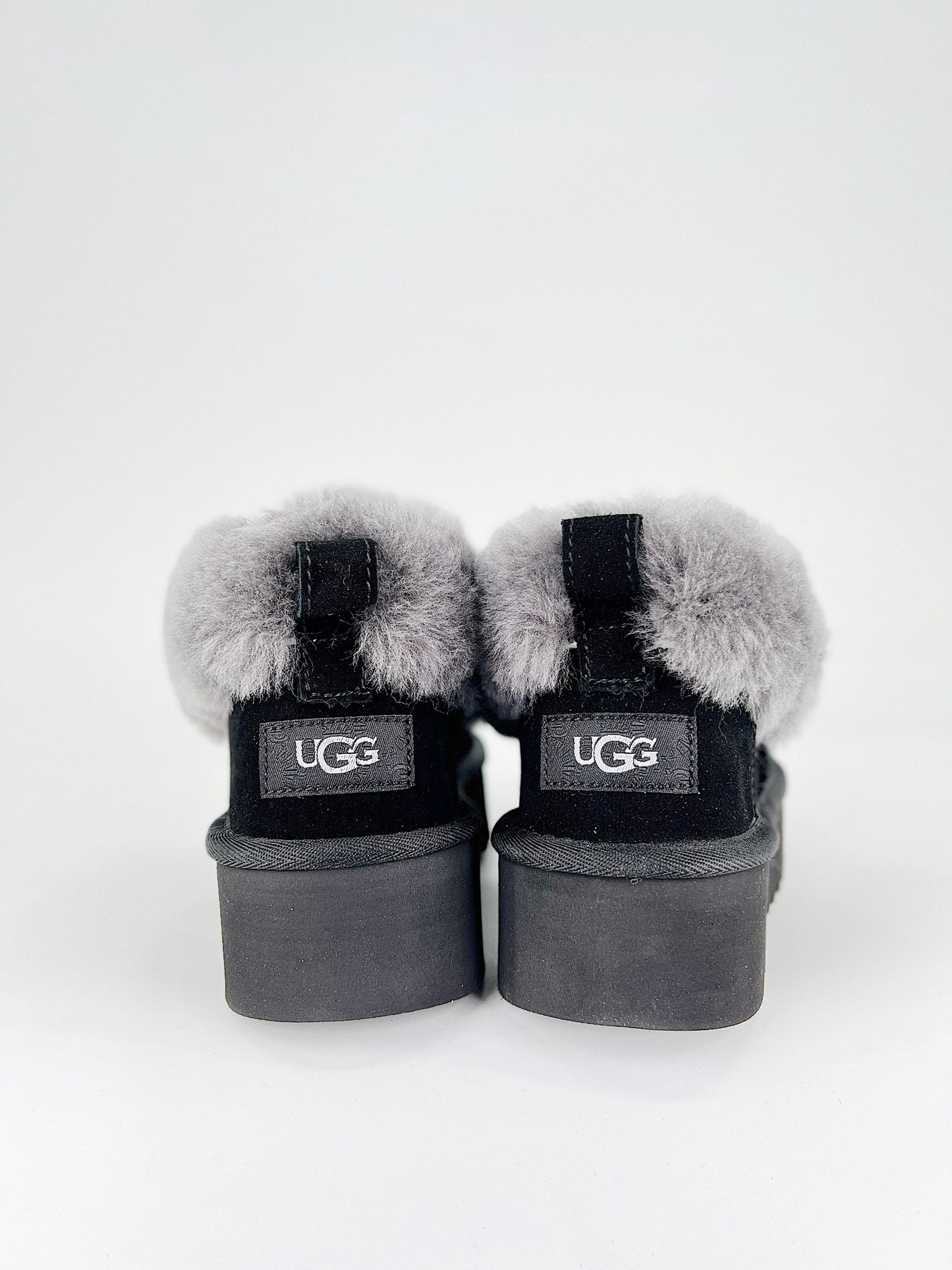 UGG Slipper Black