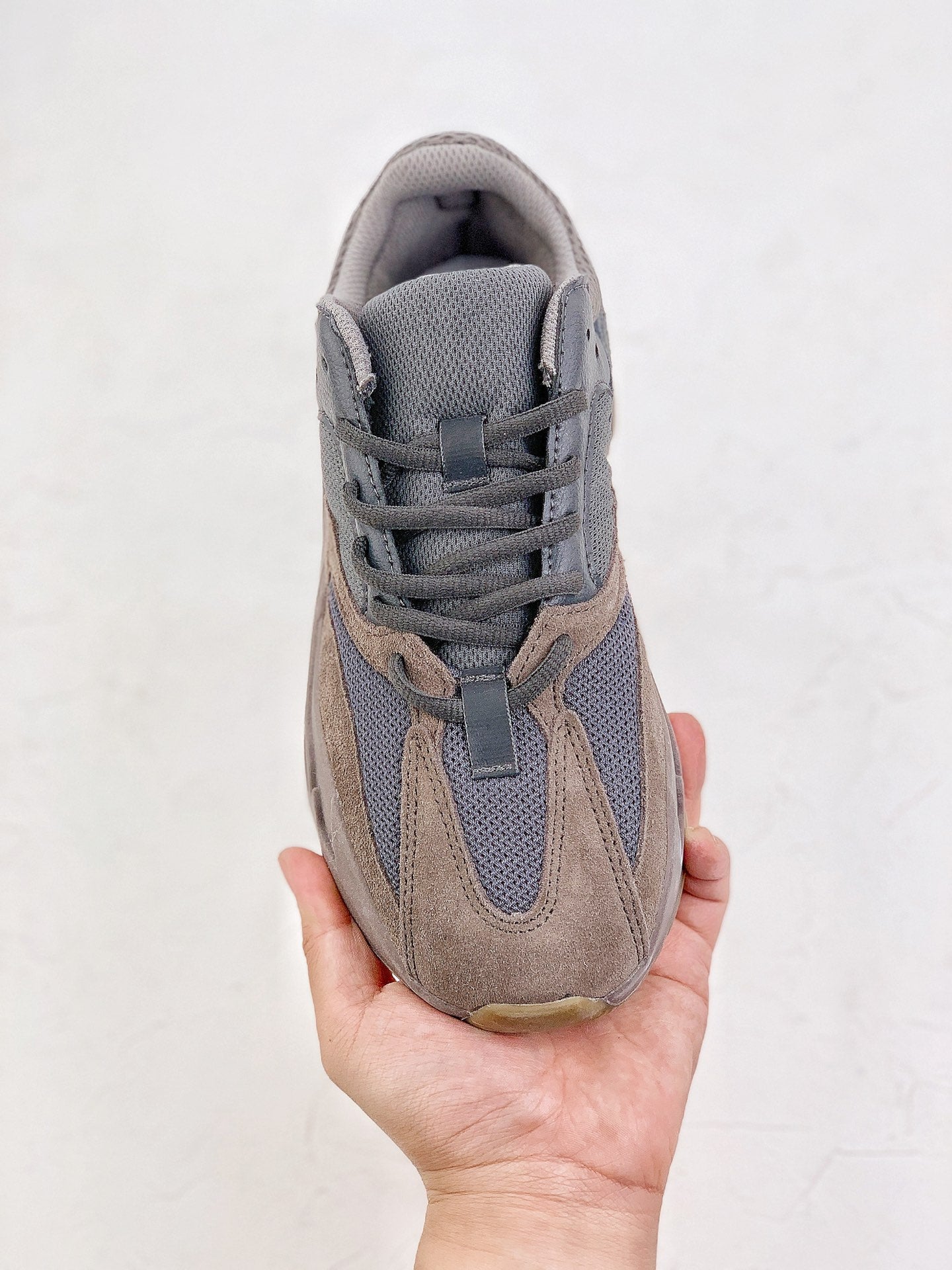 Adidas Yeezy Boost 700 Mauve