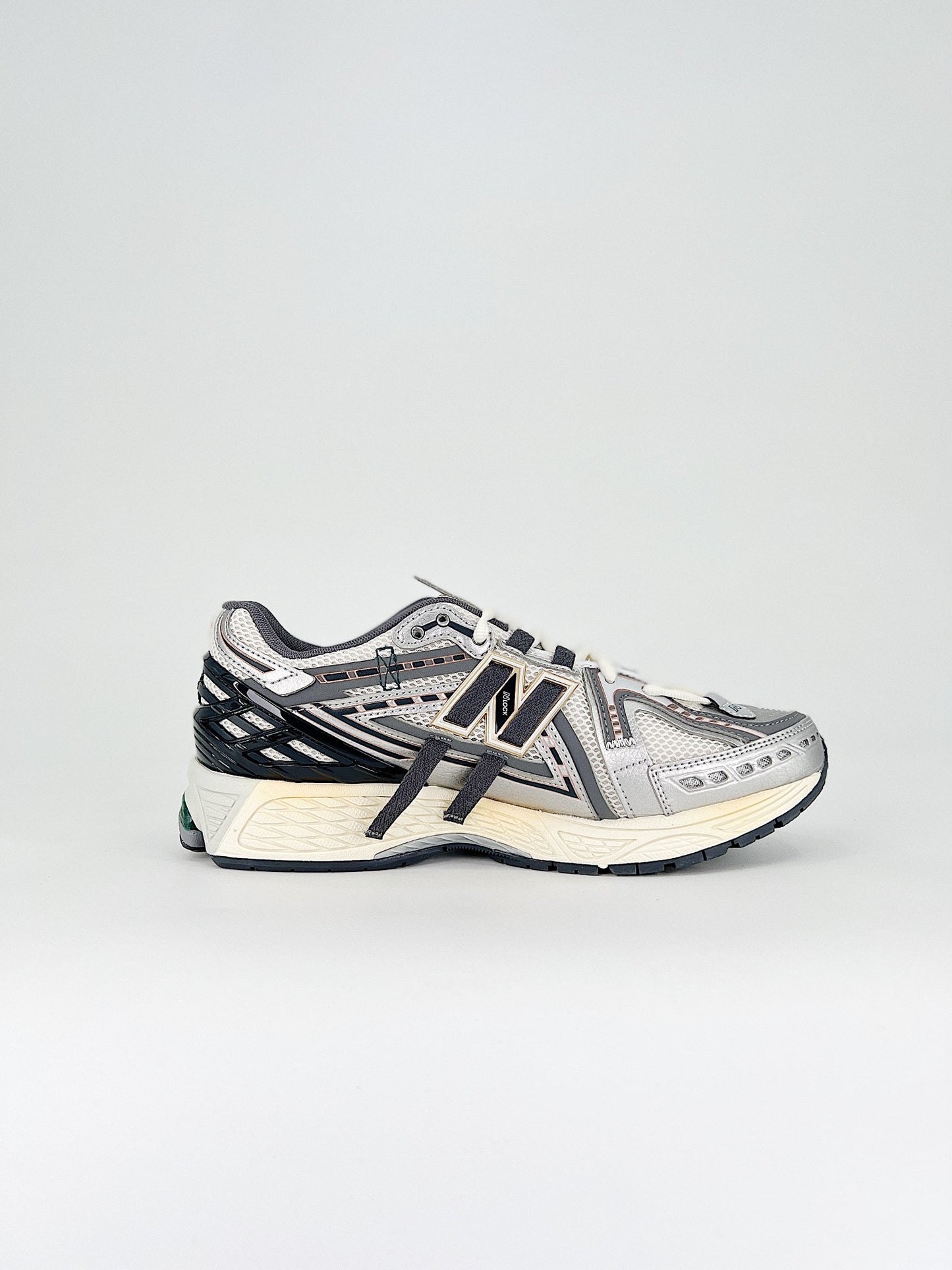 New Balance 1906 Silver Metallic