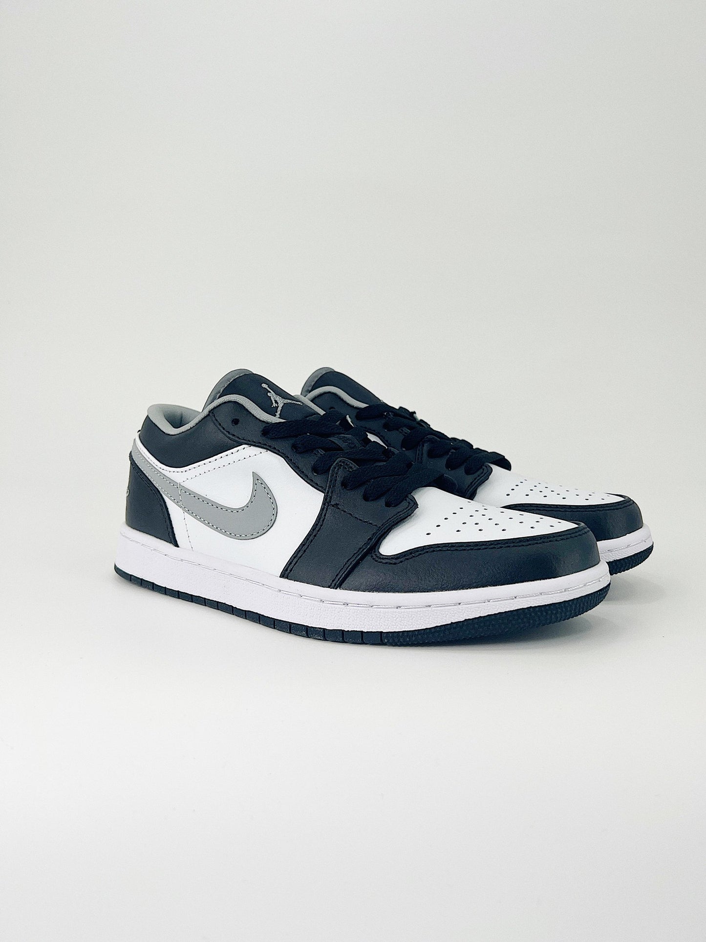 Nike Air Jordan 1 Low Black White