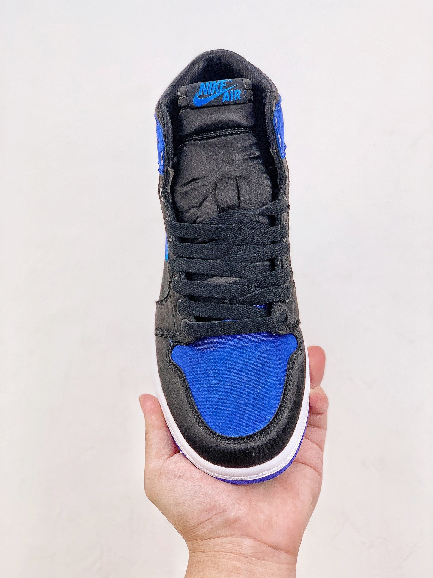 Nike Air Jordan 1 High OG Satin Royal