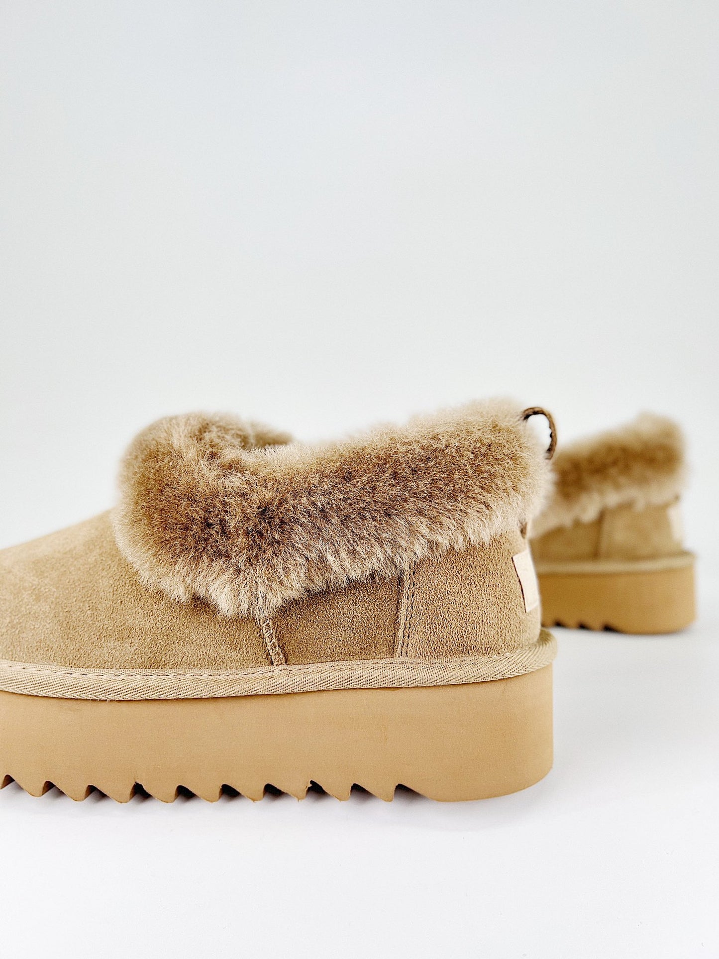 UGG Slipper Beige