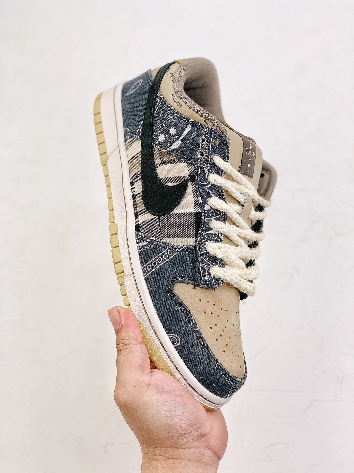 Nike SB Dunk Low Travis Scott