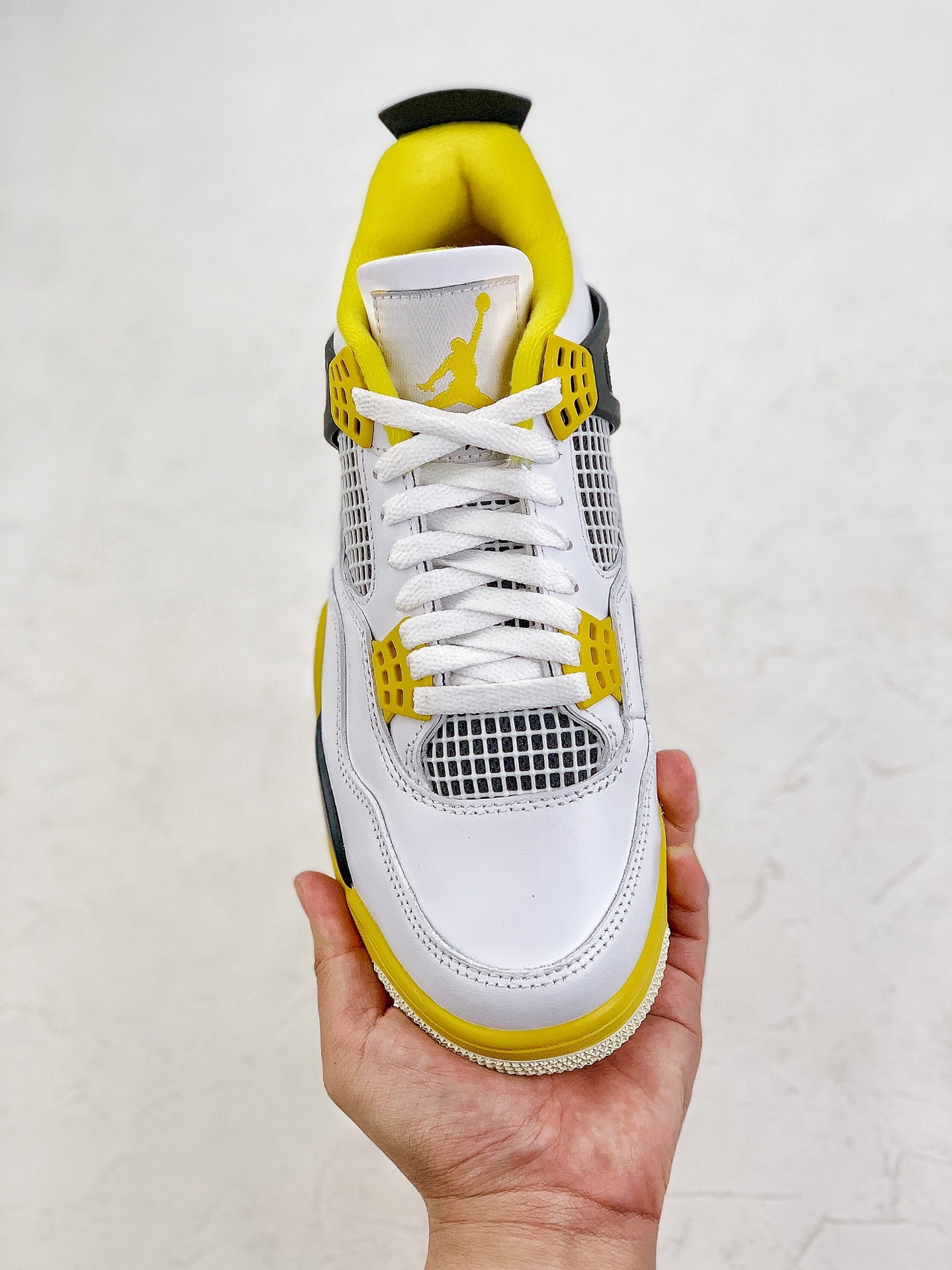 Nike Air Jordan 4 Retro Vivid Sulfur