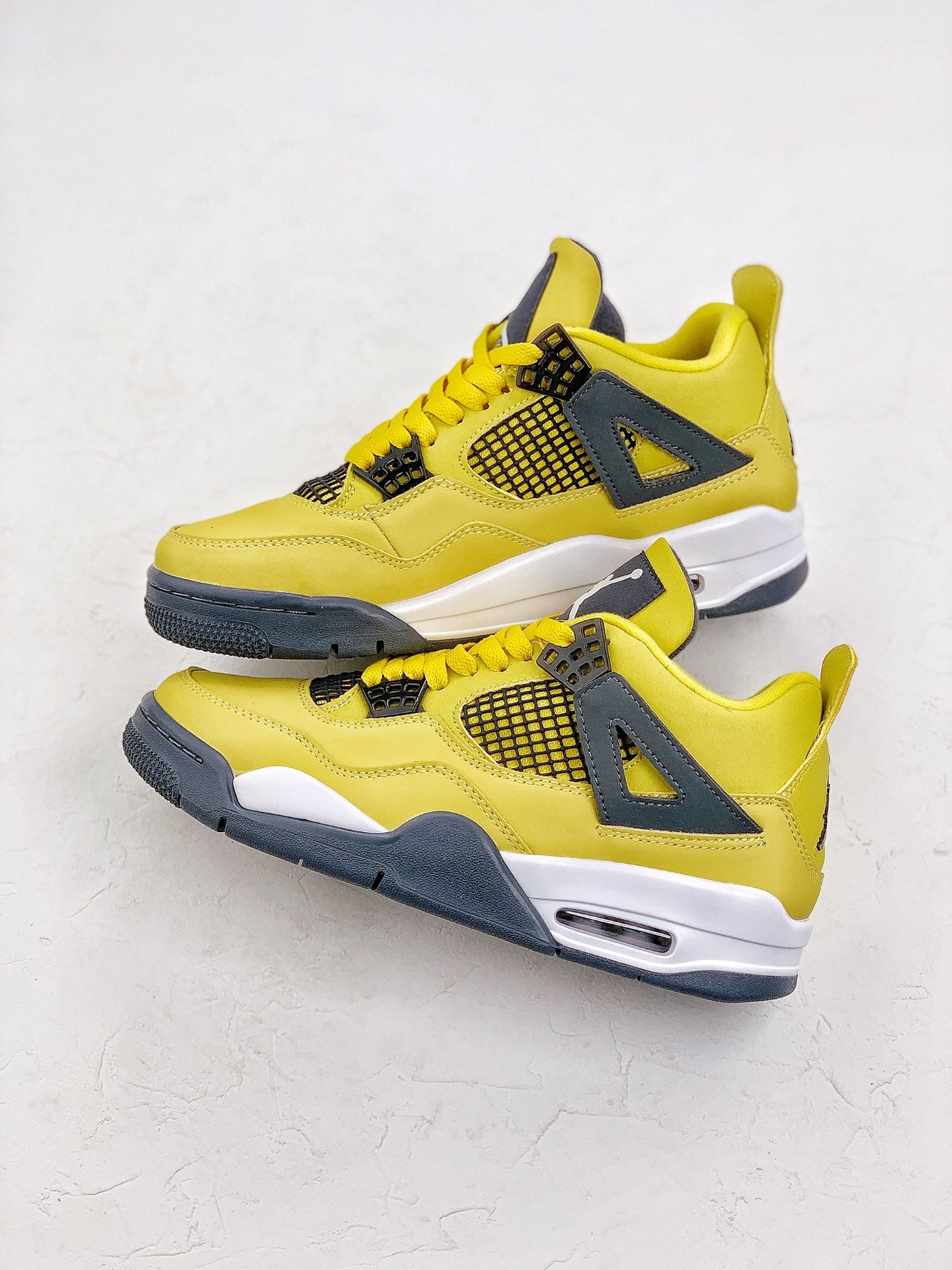 Nike Air Jordan 4 Retro Lightning 