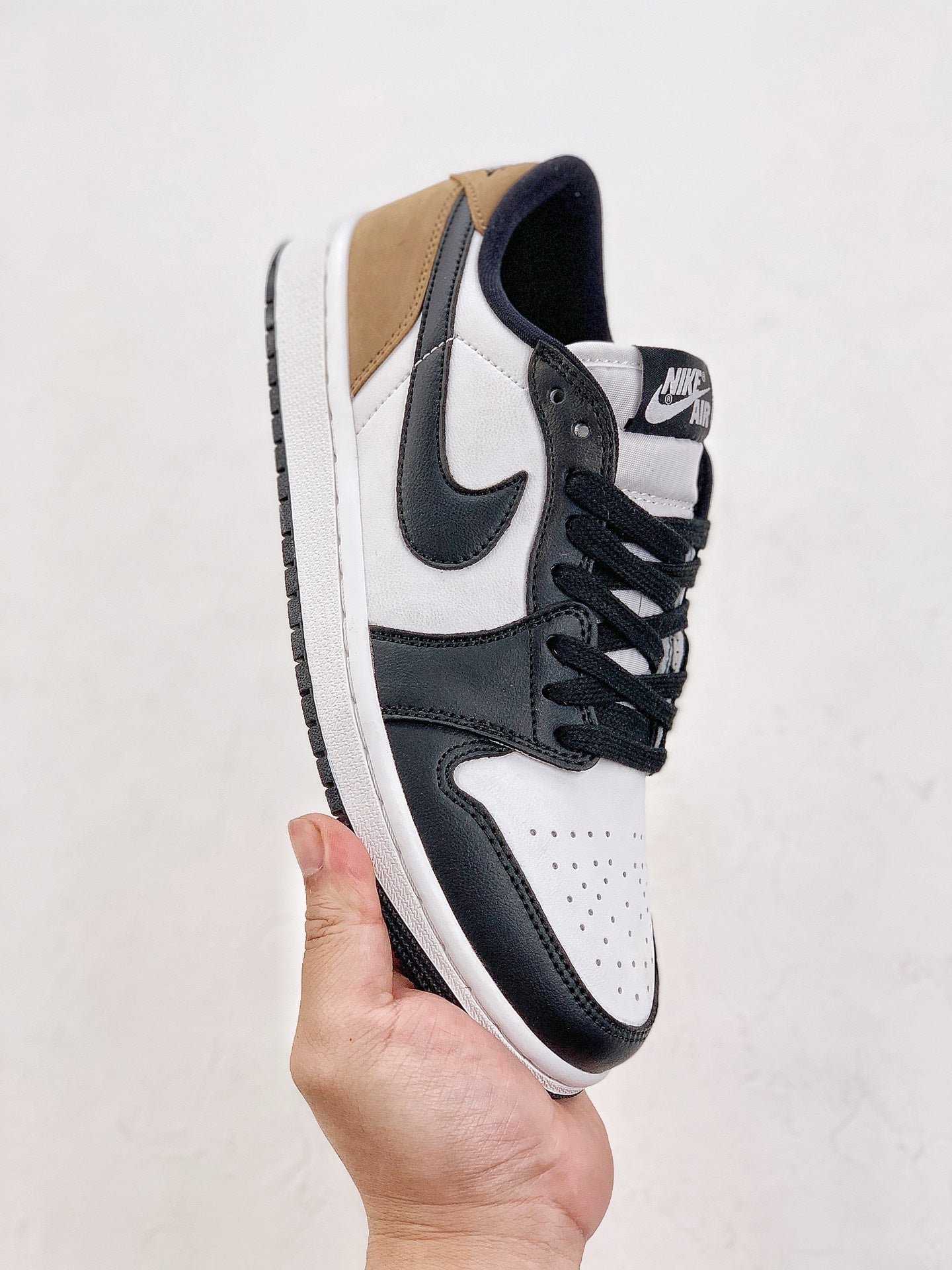 Nike Air Jordan 1 Low OG Mocha