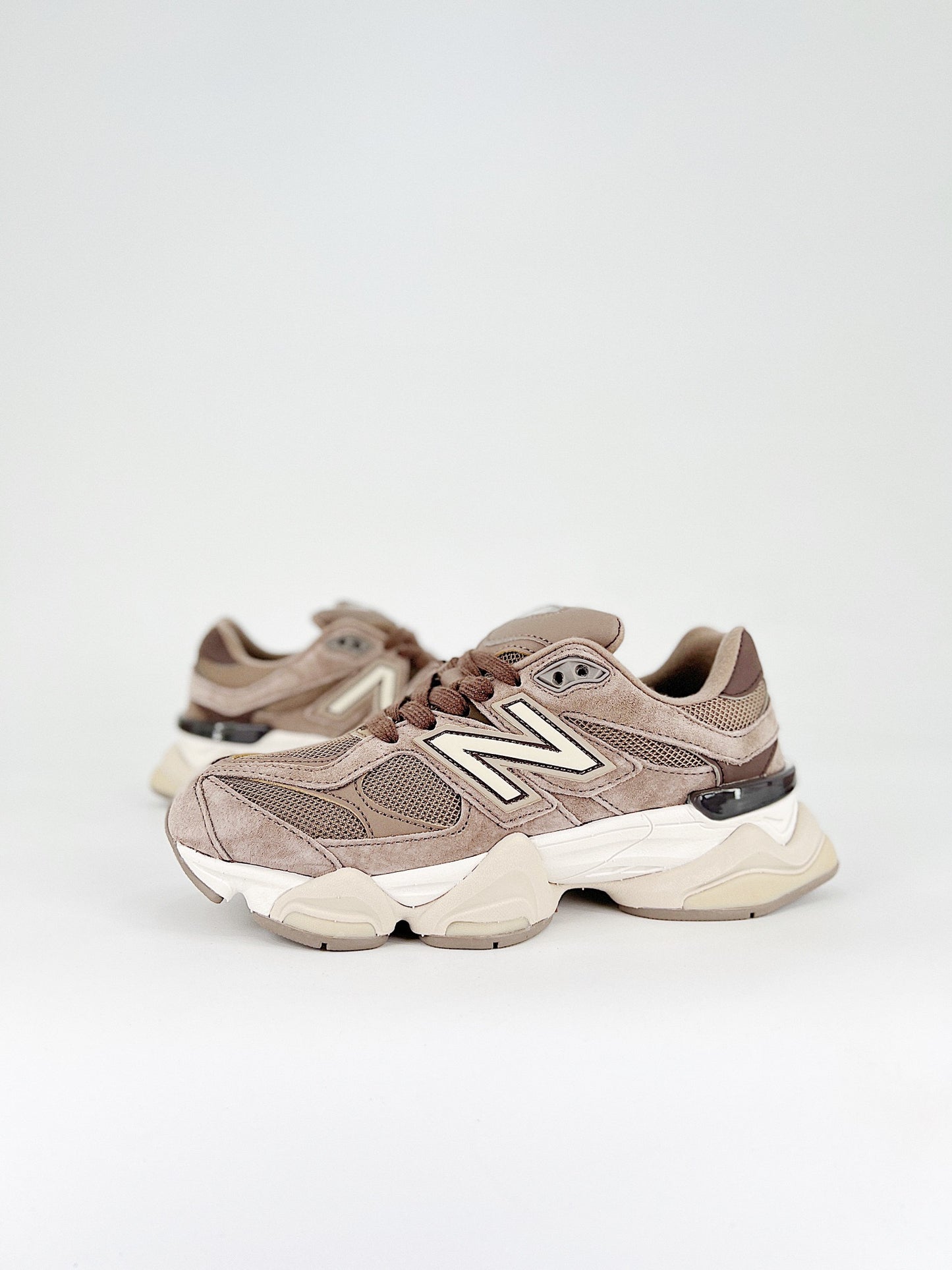 New Balance 9060 Mushroom