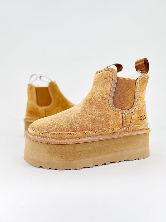 UGG Neumel Chelsea Platform