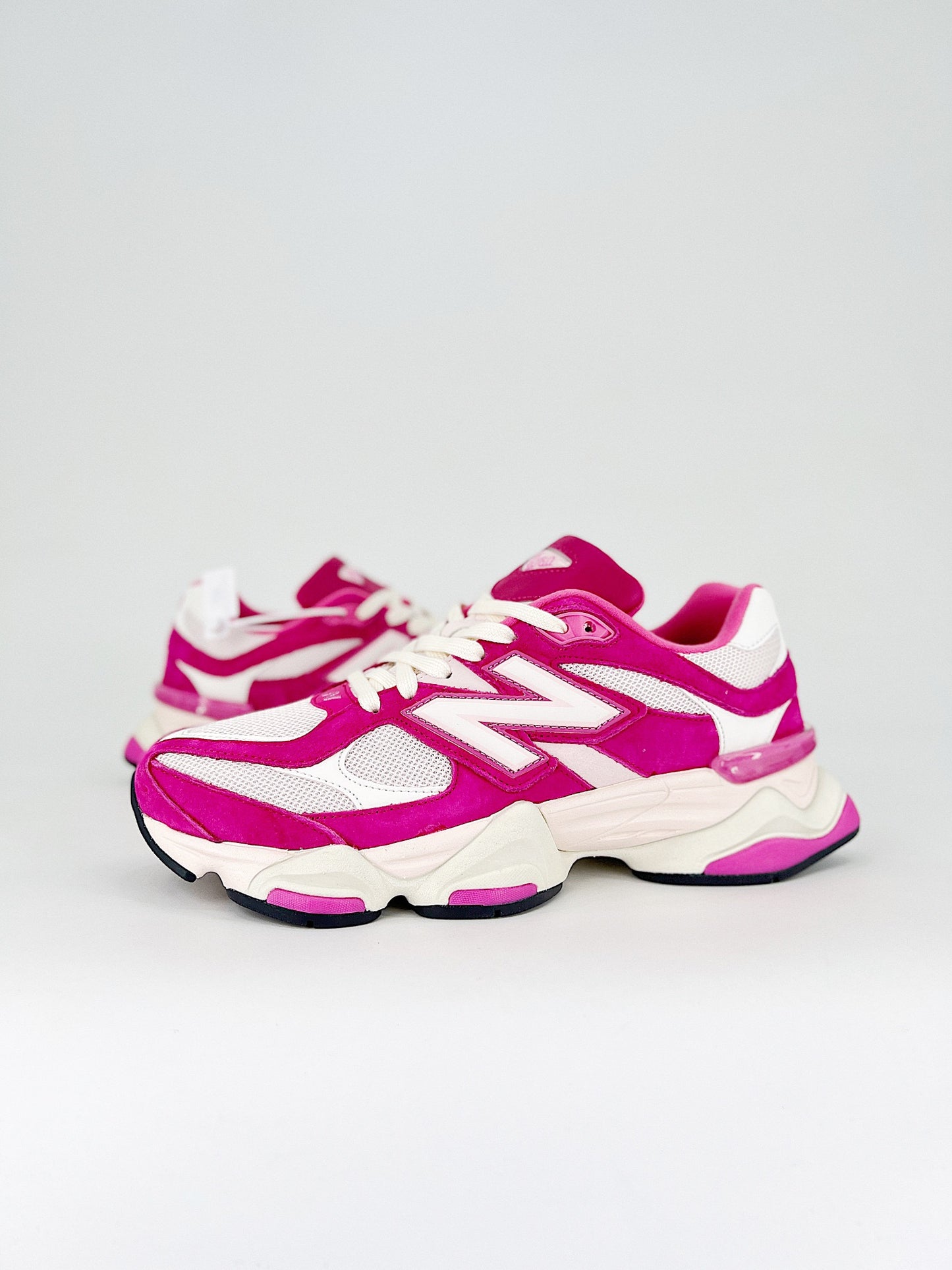 New Balance 9060 Fuchsia Pink