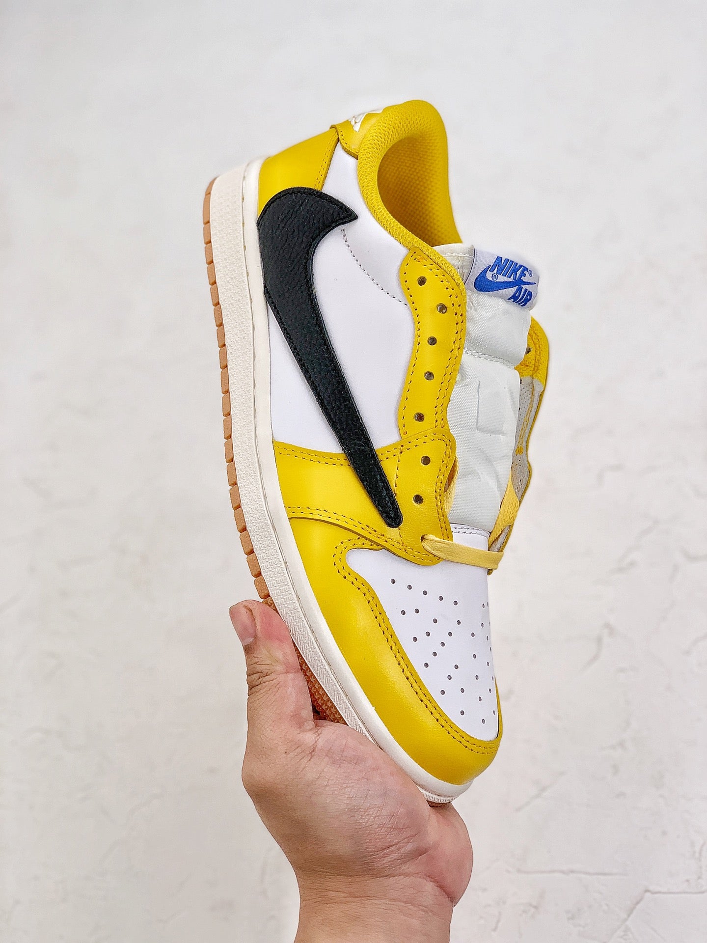 Nike Air Jordan 1 Retro Low Travis Scott Canary Yellow