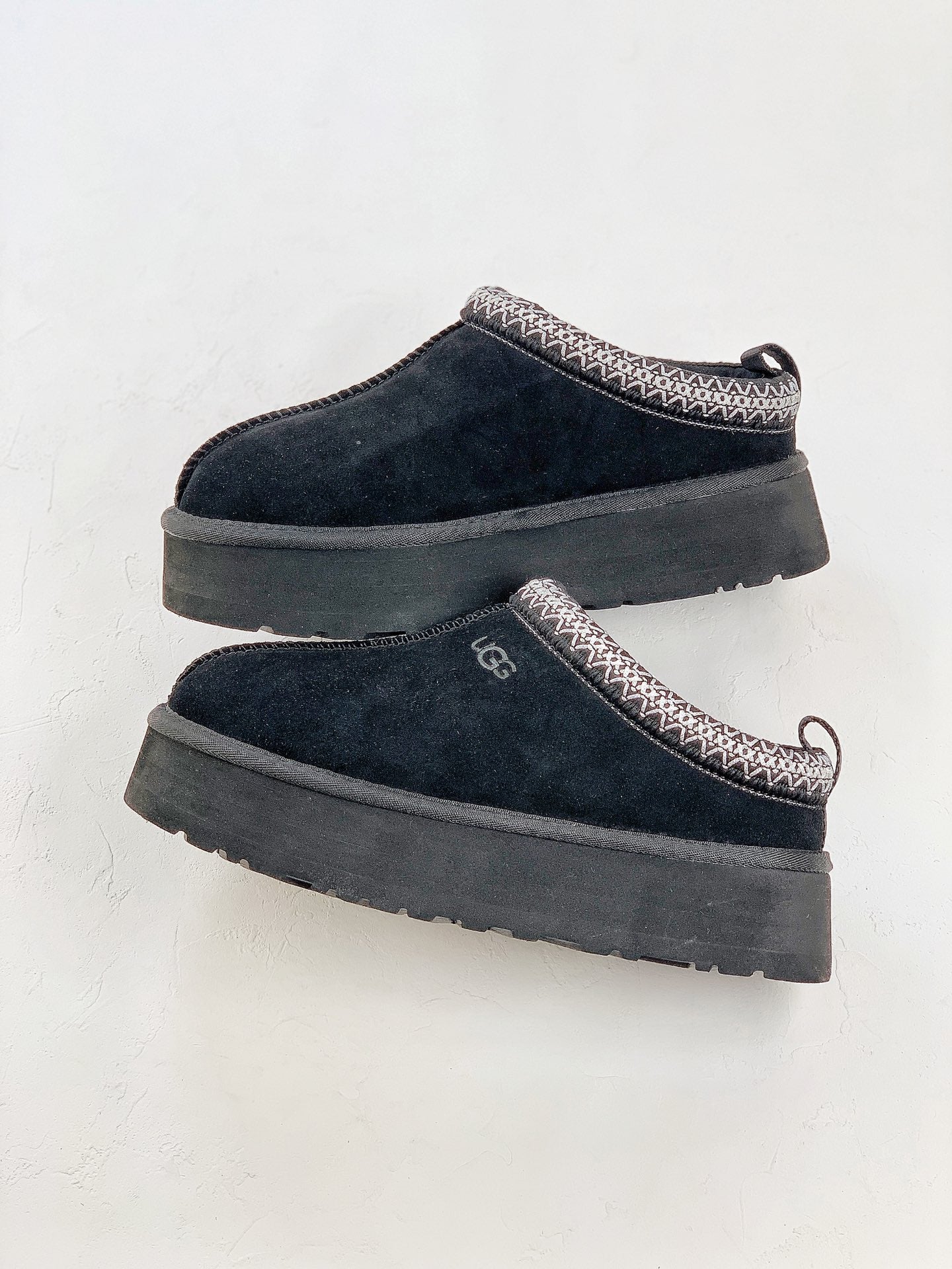 UGG Tazz Slipper Black