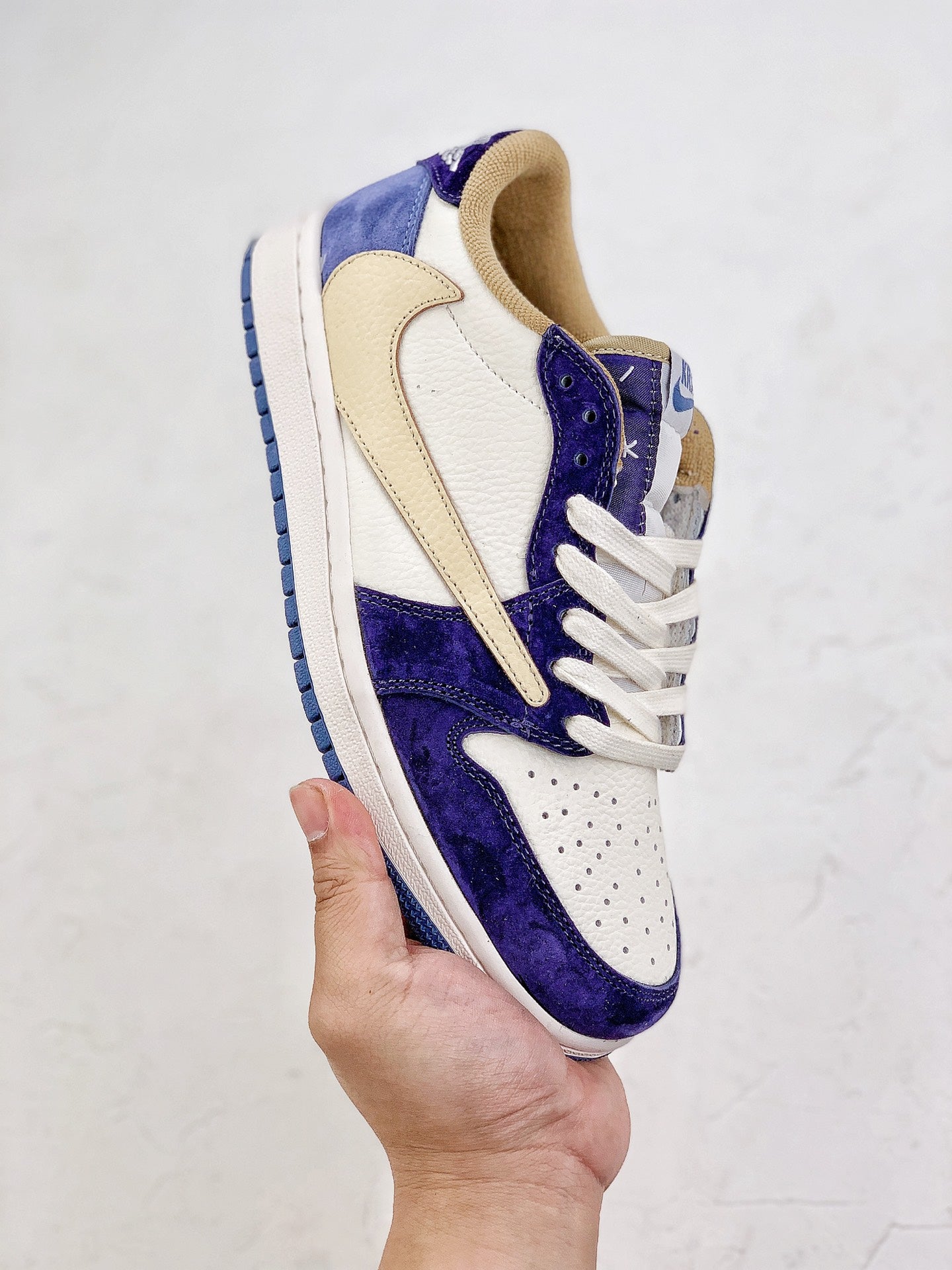 Nike Air Jordan 1 Low Travis Scott Midnight Blue