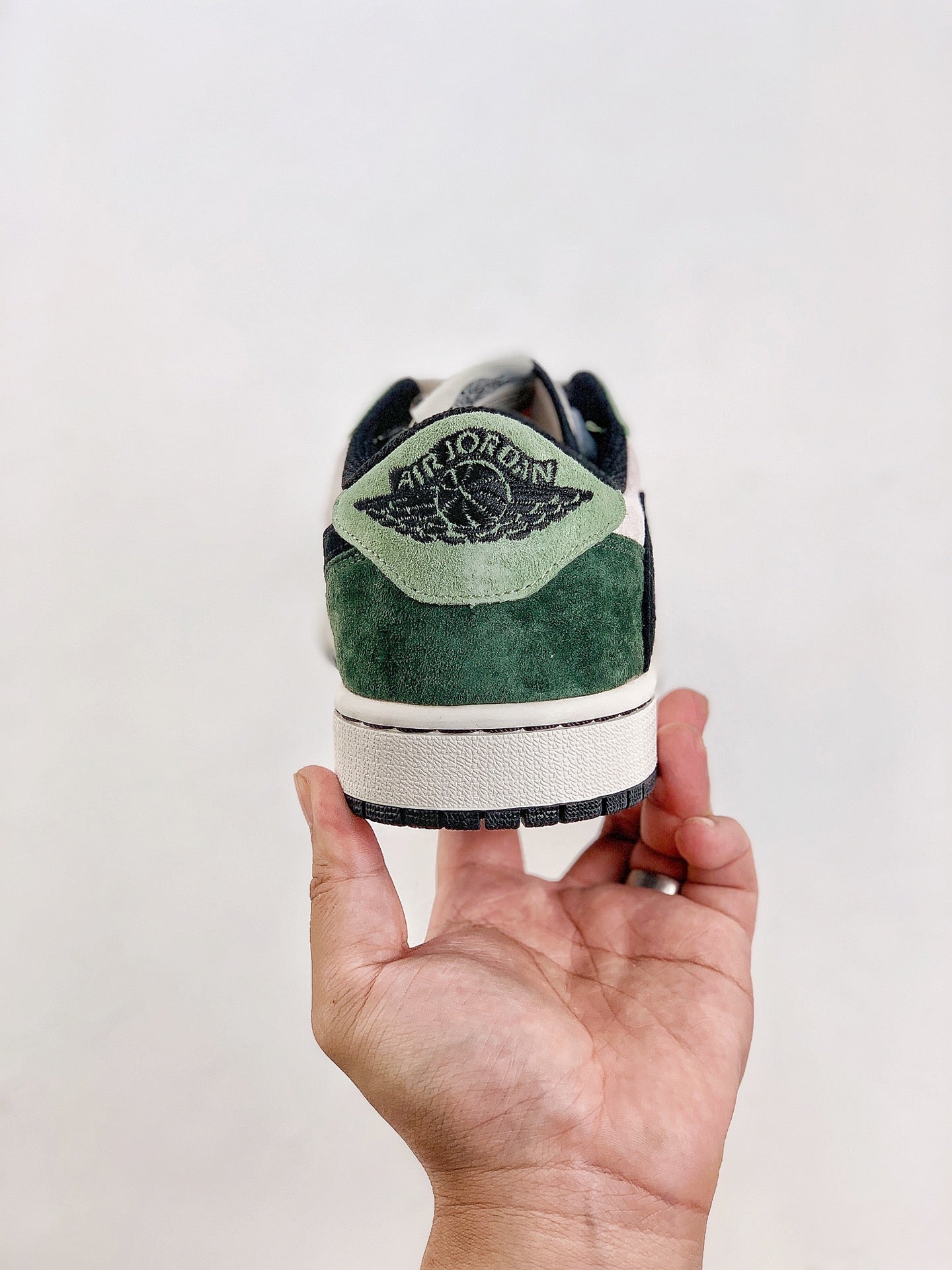 Nike Air Jordan 1 Retro Low Travis Scott Green