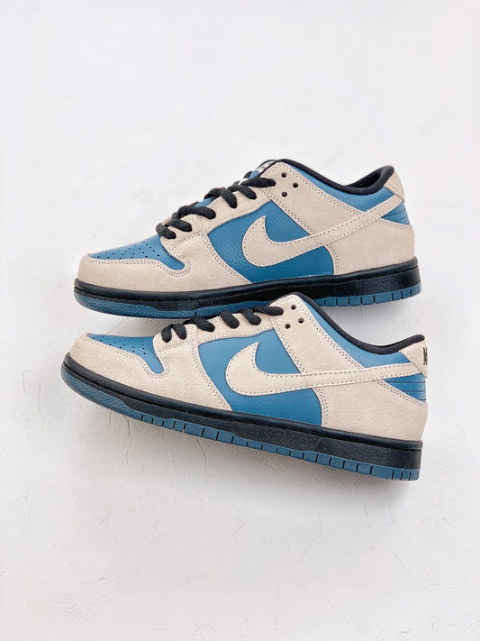 ﻿Nike Dunk SB Low Pro Thunderstorm