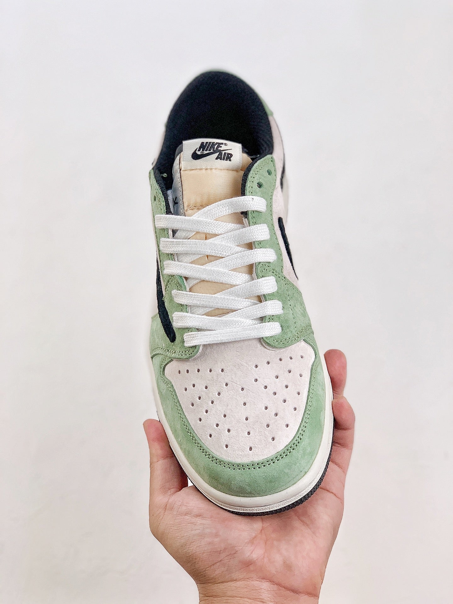 Nike Air Jordan 1 Retro Low Travis Scott Green