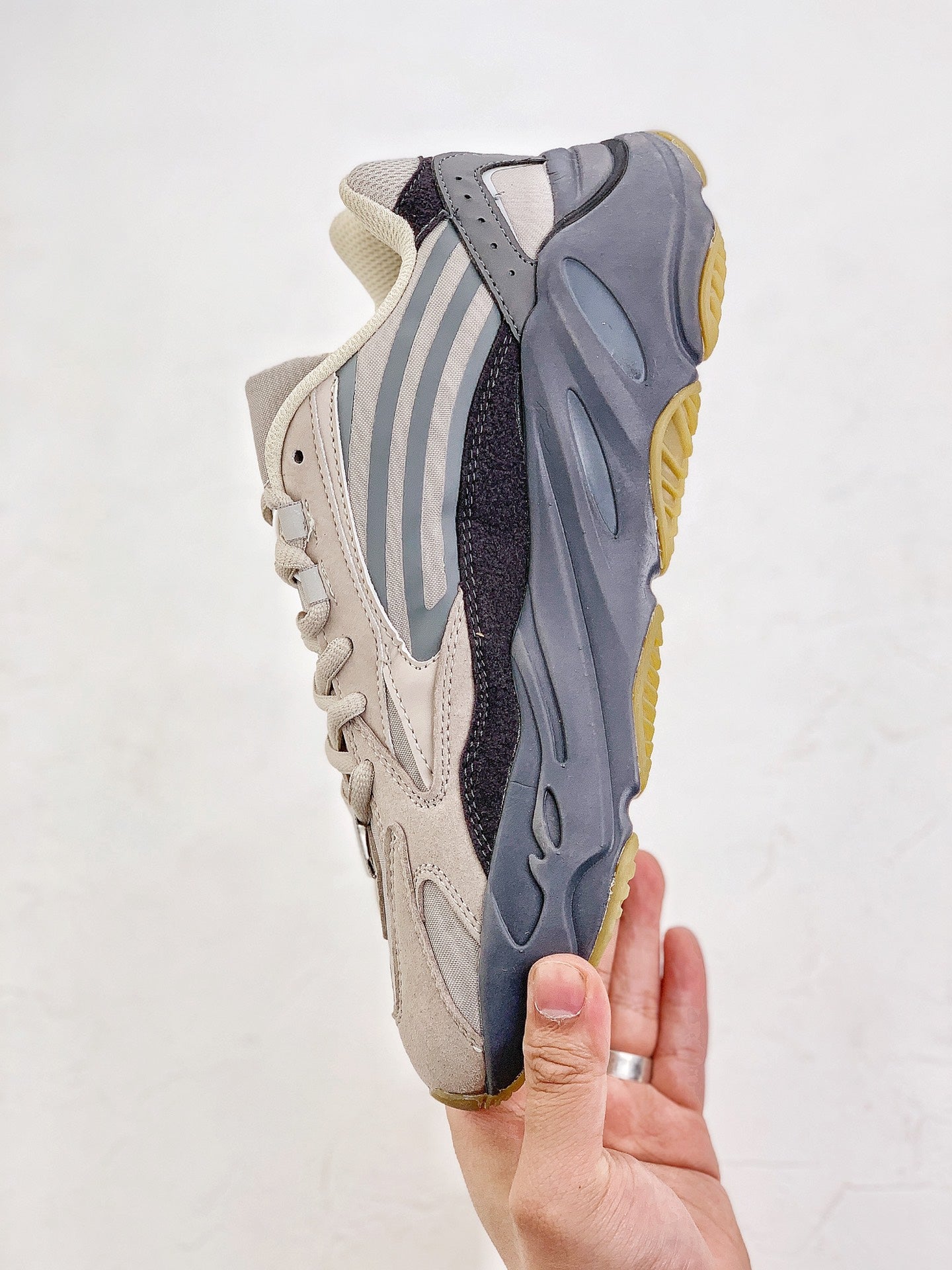 Adidas Yeezy Boost 700 V1 Tephra