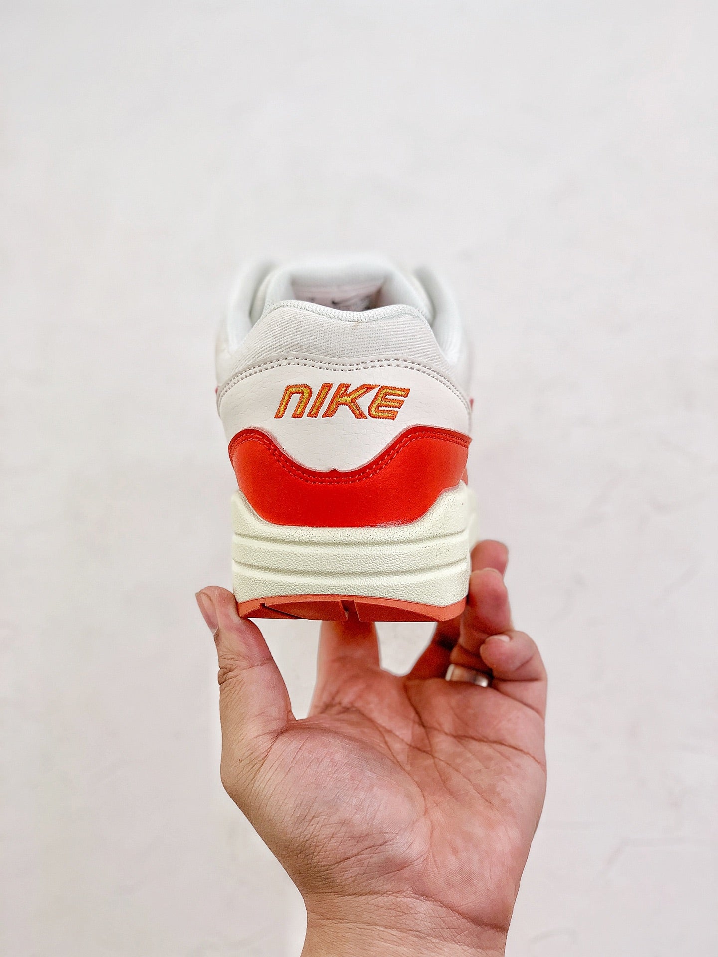 Nike Air Max 1 WMNS LX Rugged Orange