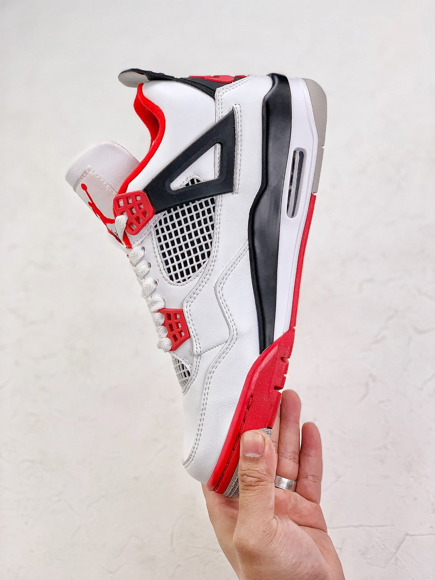 Nike Air Jordan 4 Retro Fire Red