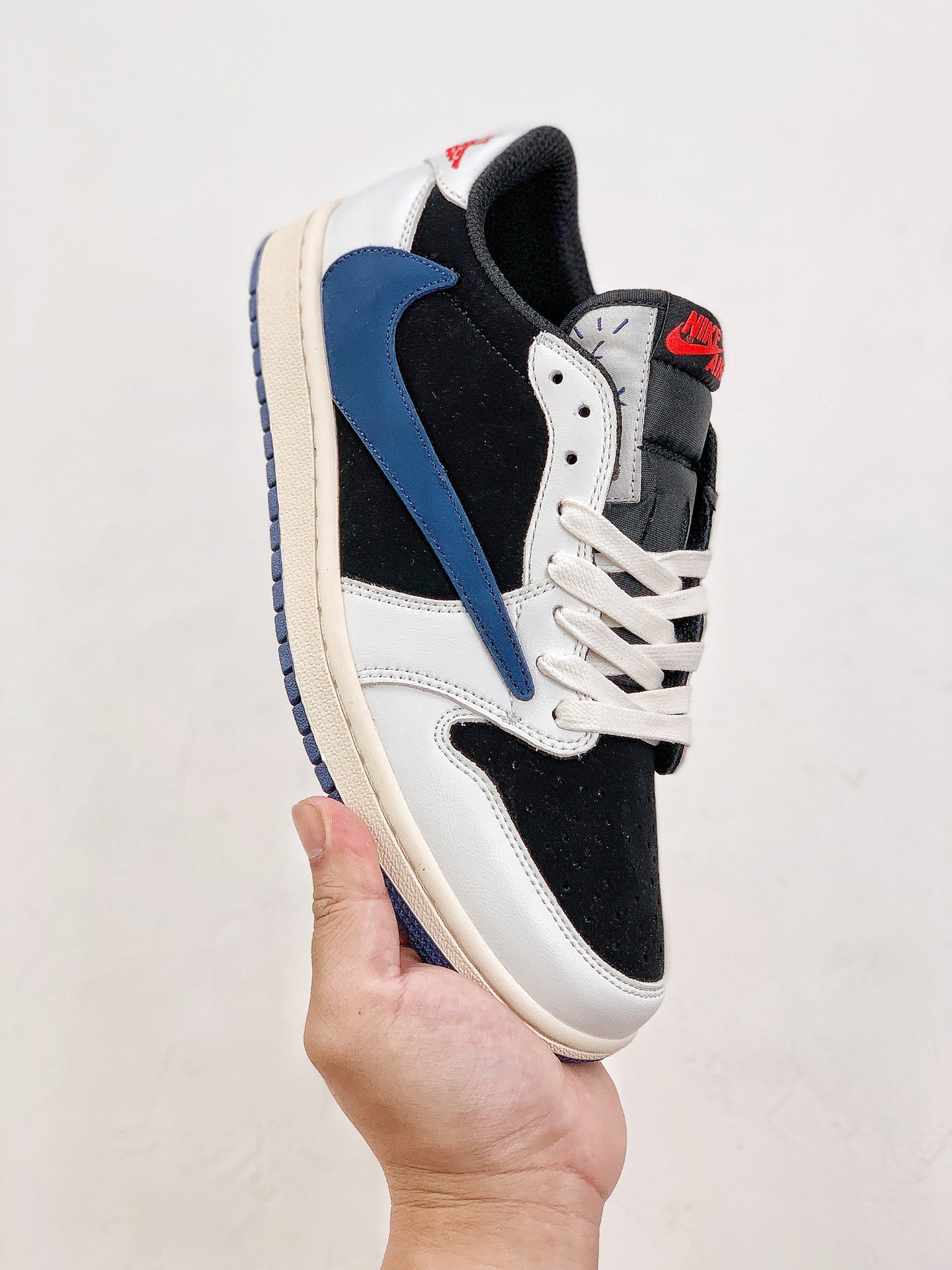 Nike Air Jordan 1 Retro Low Travis Scott Granatowy 