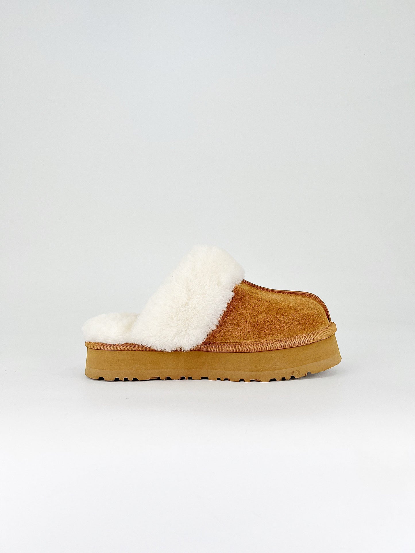 UGG Classic Mini Chestnut