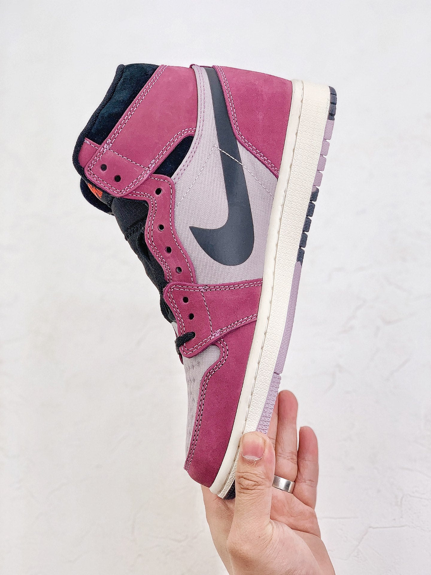 Nike Air Jordan 1 Retro High Element Gore-Tex Berry