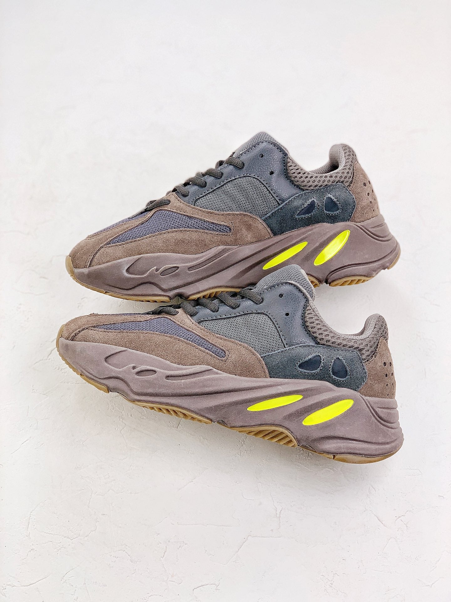 Adidas Yeezy Boost 700 Mauve