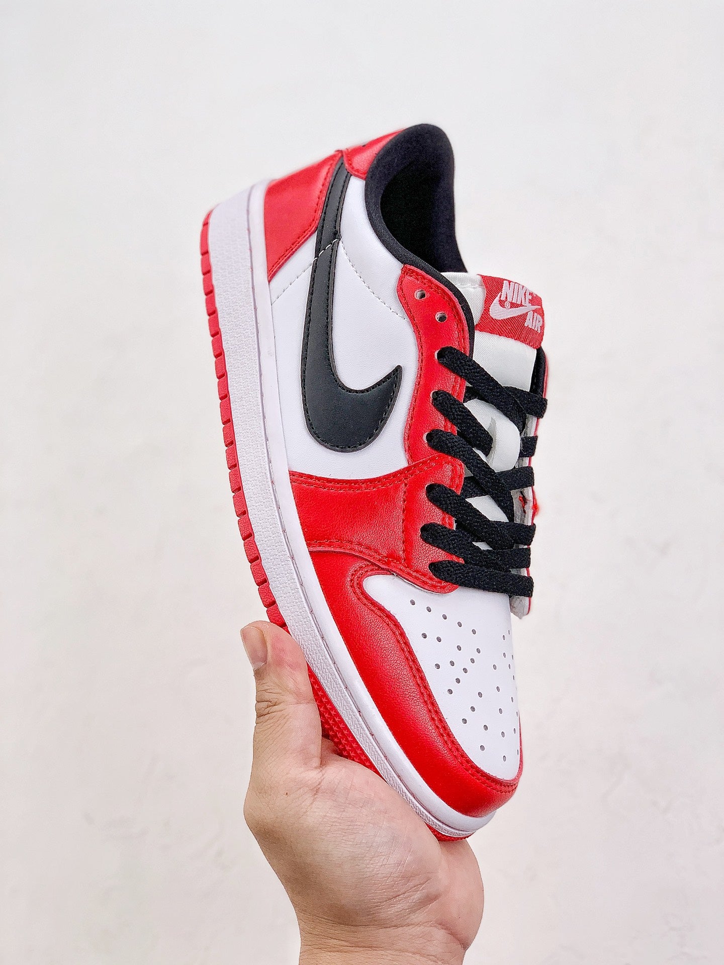 Nike Air Jordan 1 Low Chicago