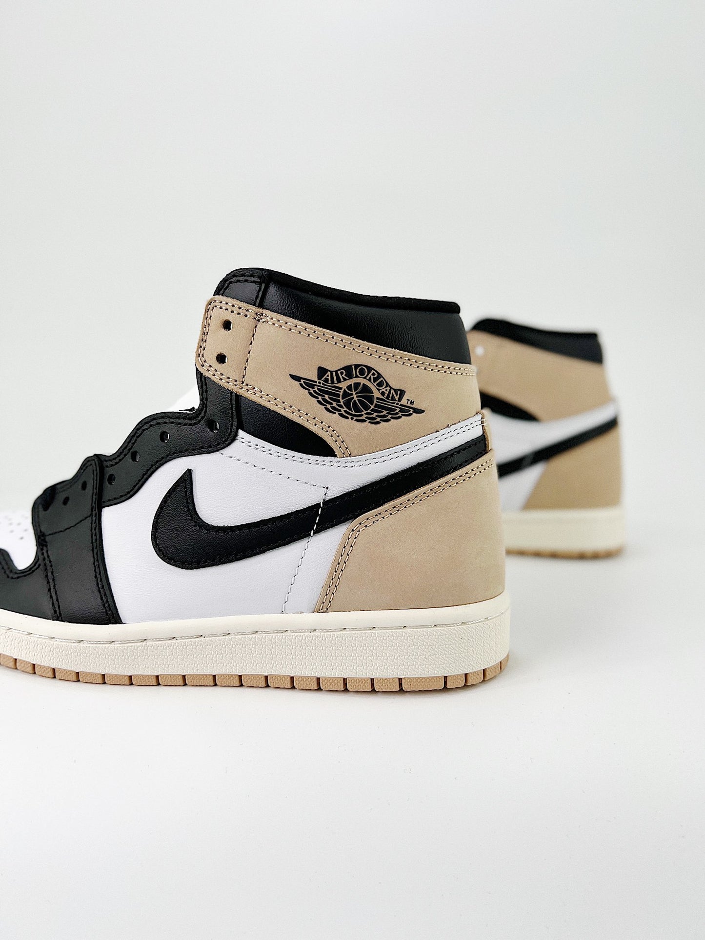 Nike Air Jordan 1 High OG WMNS Latte